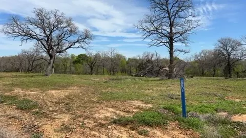 35 Hagen Lee Rd, Mineral Wells, TX 76067