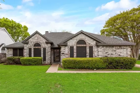 649 Edgewood Dr, Lancaster, TX 75146