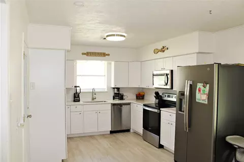 Kitchen - 2708 Monroe St, Commerce, TX 75428 photo 1 of 1