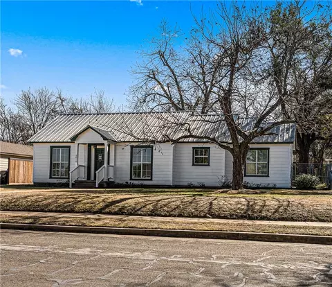 2610 Proctor Ave, Waco, TX 76708 photo 3