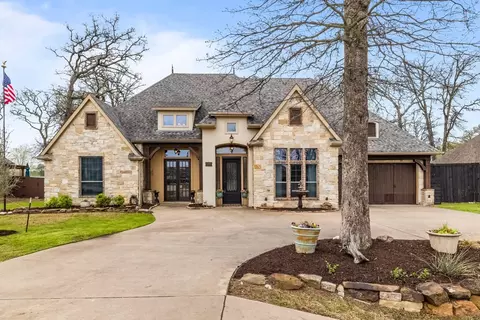 108 Woodland Dr, Krugerville, TX 76227