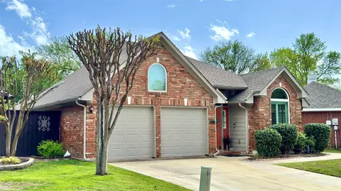9002 Cumberland Dr, Irving, TX 75063