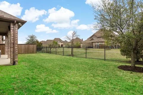 Exterior - 3807 Clearlight Rd, Celina, TX 75009 photo 6 of 8