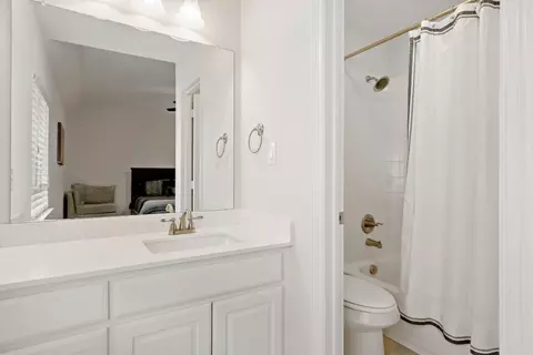 Bath - 3807 Clearlight Rd, Celina, TX 75009 photo 4 of 6