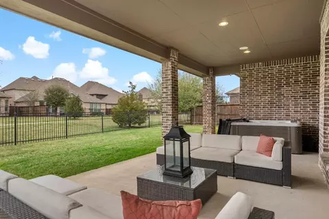 Exterior - 3807 Clearlight Rd, Celina, TX 75009 photo 5 of 8