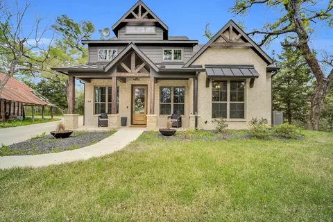 3040 Ledgestone Ln, Midlothian, TX 76065