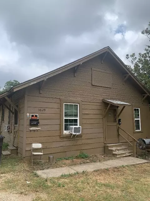 3629 S Main St, Fort Worth, TX 76110