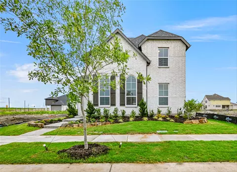 1904 Mitchell Dr, Van Alstyne, TX 75495