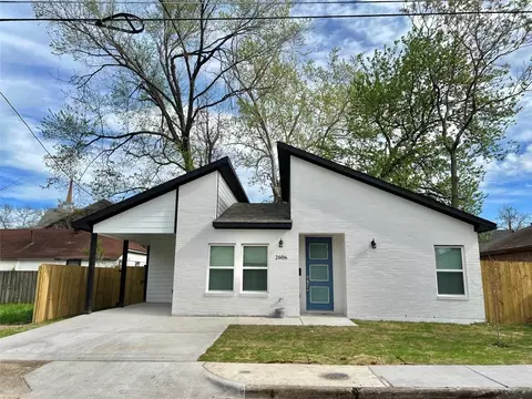 2606 Burger Ave, Dallas, TX 75215