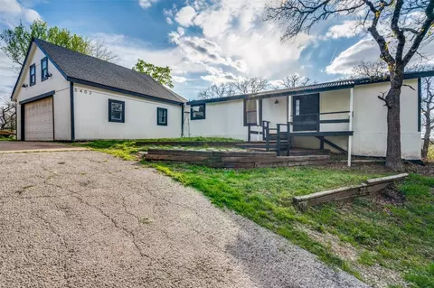 5402 Blessing Ln, Fort Worth, TX 76140