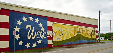 View/Area - 311 Bronco Dr, Pilot Point, TX 76258 photo 4 of 4