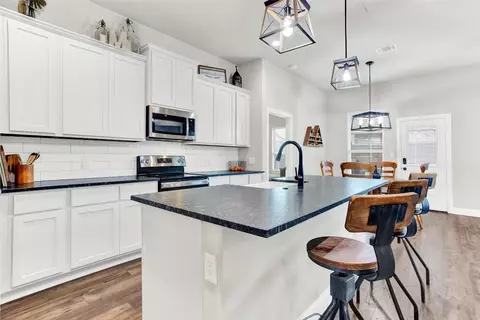 Kitchen - 311 Bronco Dr, Pilot Point, TX 76258 photo 1 of 3