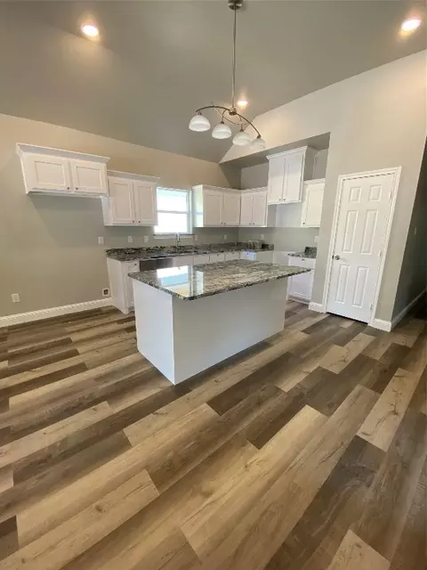 3301 Shelby Ave, Greenville, TX 75402