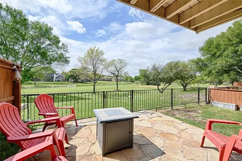 2936 Woodcroft Cir, Carrollton, TX 75006