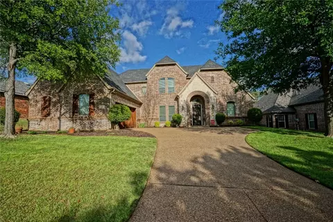 67 Panorama Cir, Trophy Club, TX 76262