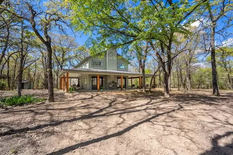 Exterior - 9820 Old Bridge Rd, Terrell, TX 75160 photo 2 of 10