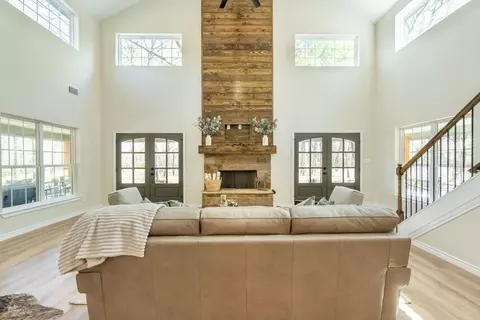 Living - 9820 Old Bridge Rd, Terrell, TX 75160 photo 3 of 3