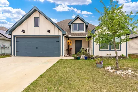 11112 W Pond Dr, Providence Village, TX 76227