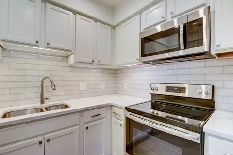 6900 Skillman St #607, Dallas, TX 75231