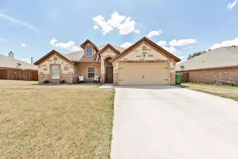 2204 Ridgewood Dr, Bridgeport, TX 76426