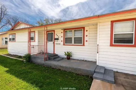 Exterior - 602 E Rotan St, Stamford, TX 79553 photo 3 of 8