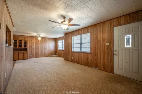 Living - 602 E Rotan St, Stamford, TX 79553 photo 1 of 4