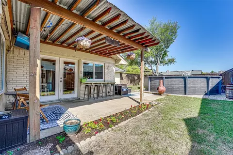 2149 Homestead Pl, Garland, TX 75044