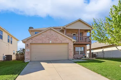 1061 Castle Top Dr, Haslet, TX 76052
