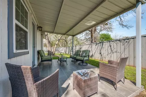 700 Glenn Dr, Euless, TX 76039 photo 17