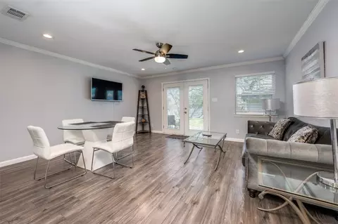 700 Glenn Dr, Euless, TX 76039 photo 5