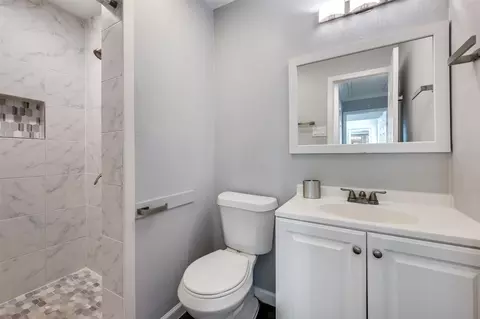 700 Glenn Dr, Euless, TX 76039 photo 15