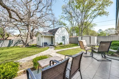 700 Glenn Dr, Euless, TX 76039 photo 16