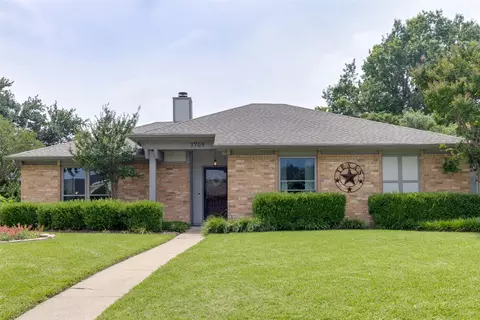 3709 University Dr, Rowlett, TX 75088