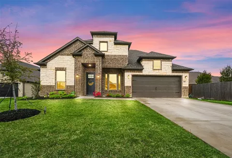 108 Aucuba Ln, Waxahachie, TX 75165