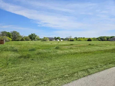 147 Clubhouse Drive, Corsicana, TX 75109
