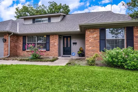 2925 Ermine Way, Farmers Branch, TX 75234