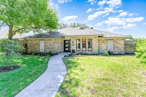 10238 Chimney Hill Ln, Dallas, TX 75243