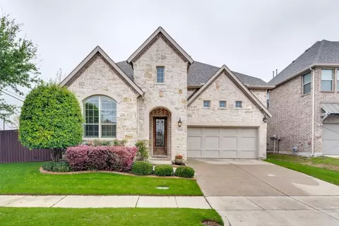 2868 Edinburgh Dr, Carrollton, TX 75006
