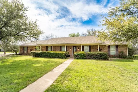 15 Chaparral Ln, Breckenridge, TX 76424