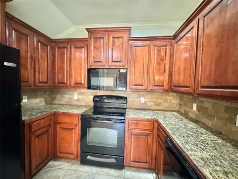 Kitchen - 357 Cotton Candy Rd, Abilene, TX 79602 photo 3 of 4