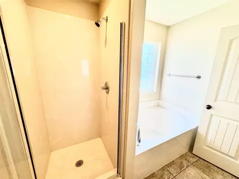 Bath - 357 Cotton Candy Rd, Abilene, TX 79602 photo 6 of 7