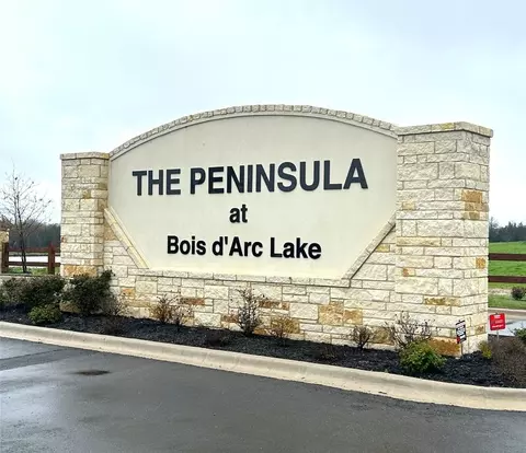 355 Peninsula Dr, Honey Grove, TX 75446
