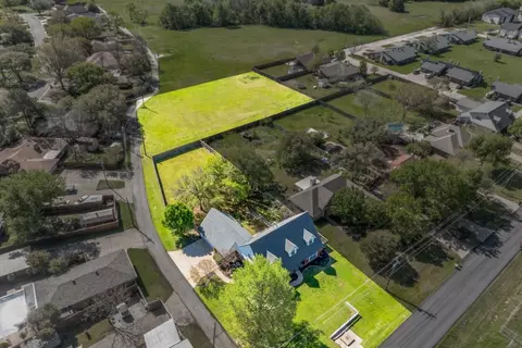 308 Lovers Ln, Terrell, TX 75160