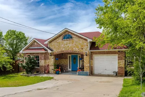 141 S Navy Ave, Dallas, TX 75211