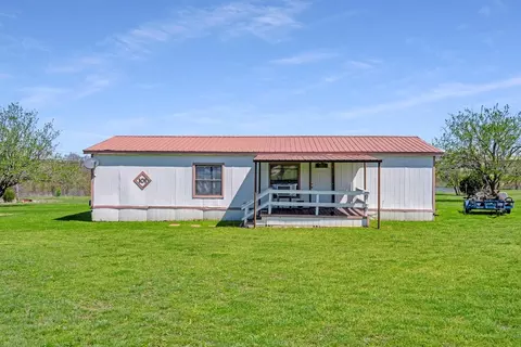 101 Frances Rd, Palmer, TX 75152