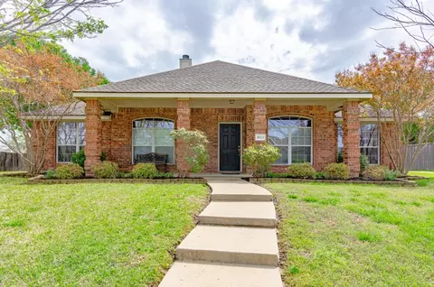 3502 Poe Dr, Rowlett, TX 75089
