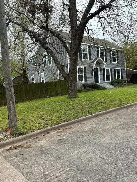 614 W Pacific St, Sherman, TX 75092
