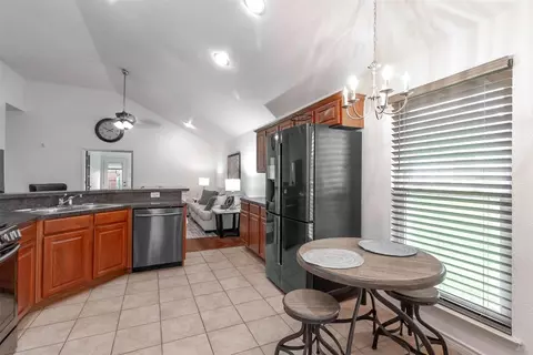 Kitchen - 14160 Snaffle Bit Trl, Haslet, TX 76052 photo 2 of 3