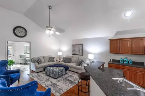Living - 14160 Snaffle Bit Trl, Haslet, TX 76052 photo 1 of 3