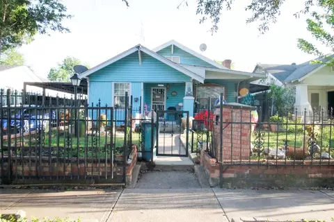 630 W Pembroke Ave, Dallas, TX 75208